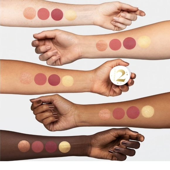 🆕️QUAD GOALS MULTI-PALETTE- GLITZ & GLOW 🆕️ ♥️ - Picture 5 of 6